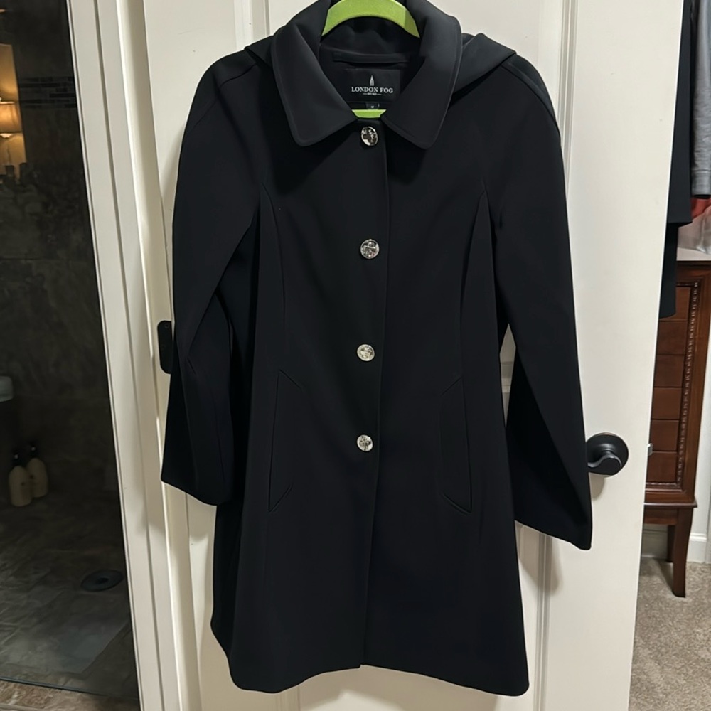 London Fog women’s Rain Coat size MEDIUM